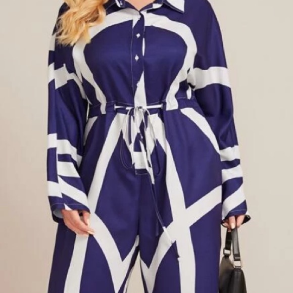 Graphic Print Wide Leg Jumpsuit - Picture 2 of 3